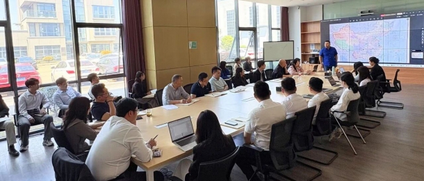 越南辦團(tuán)隊(duì)赴本部參加年中會(huì)議，深化協(xié)作共促發(fā)展